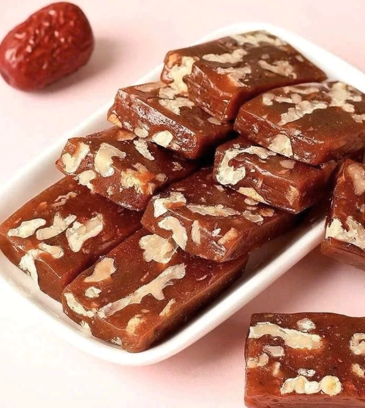 Bánh Táo Đỏ Hạt Óc Chó Không Đường Giàu Dinh Dưỡng