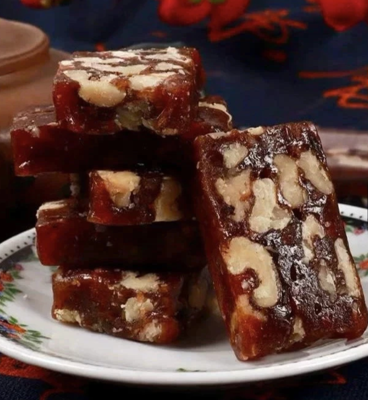 Bánh Táo Đỏ Hạt Óc Chó Không Đường Giàu Dinh Dưỡng
